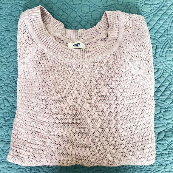 Old Navy Sweaters - 🌻🌻 Beautiful Lavendar Old Navy Sweater